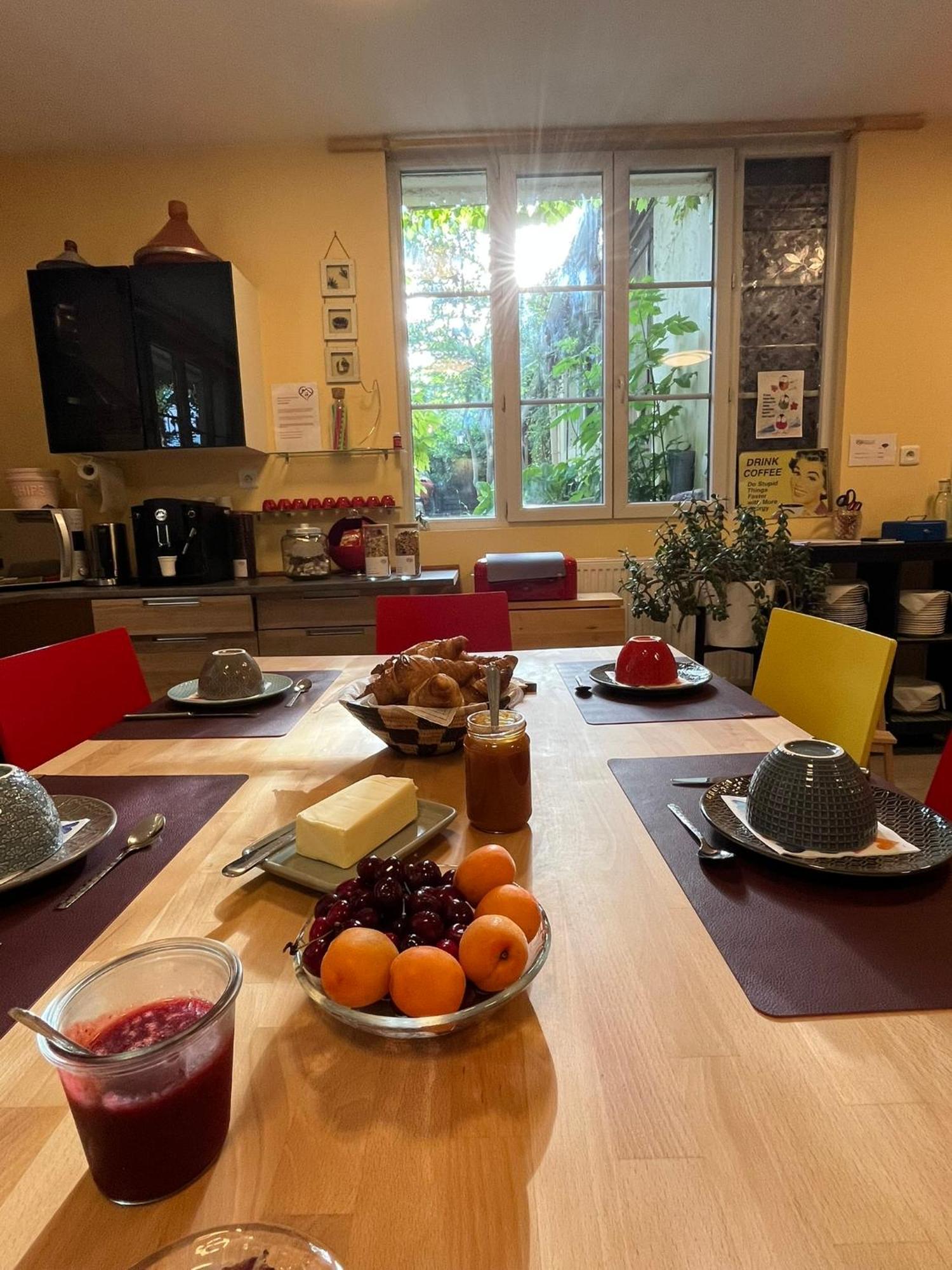 Couleurs De La Vie - Chambres D'Hotes Et Gite Cormatin Dış mekan fotoğraf